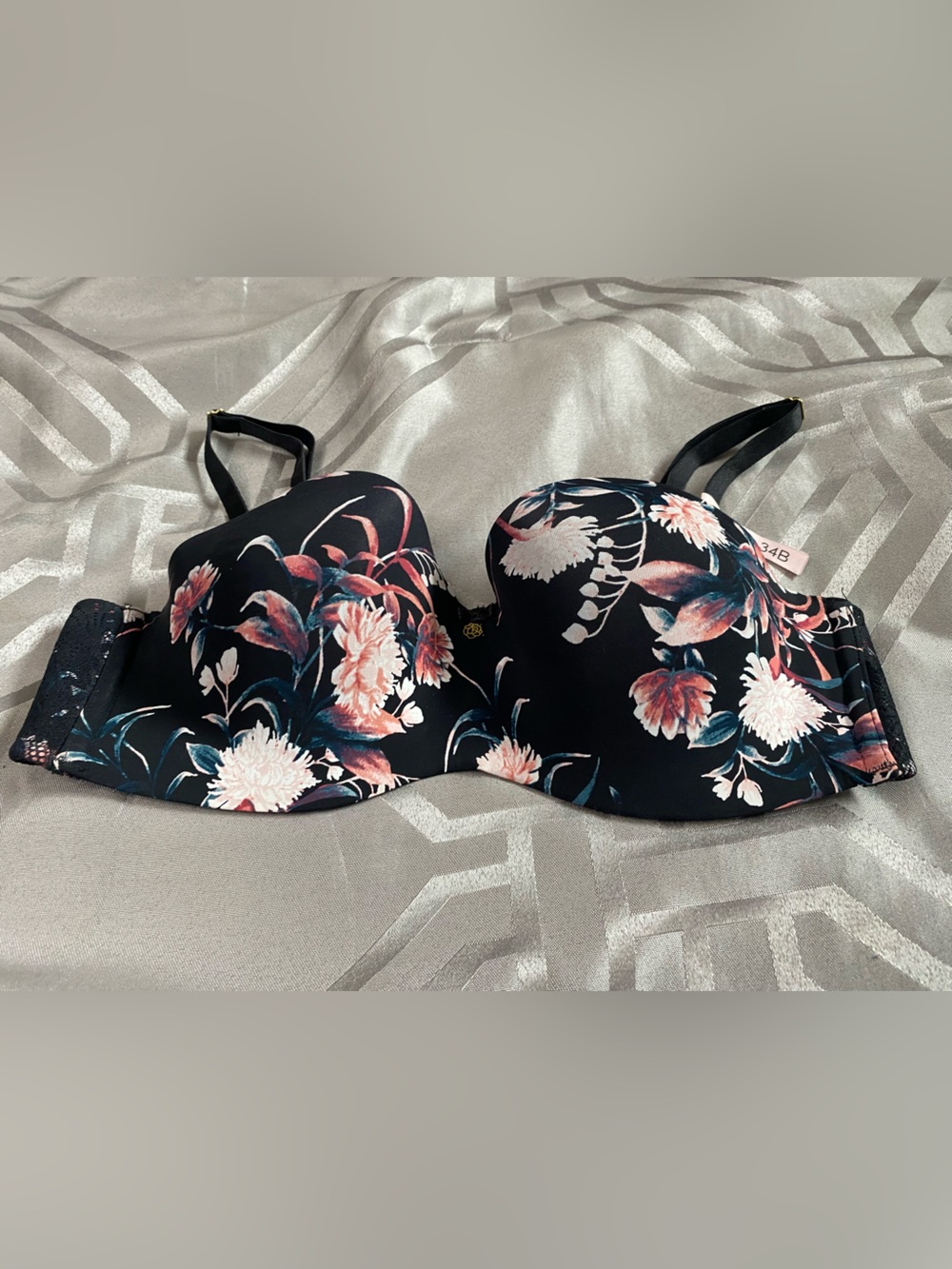 La Vie En Rose Black Floral Underwire Bra with Pink & Cream Accents